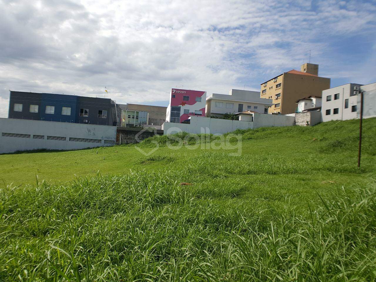 terreno à venda no Centro: