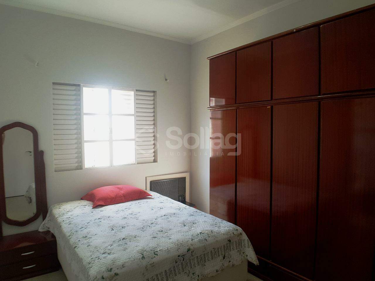 Casa em condomínio à venda no Condomínio Jardim das Palmeiras: 