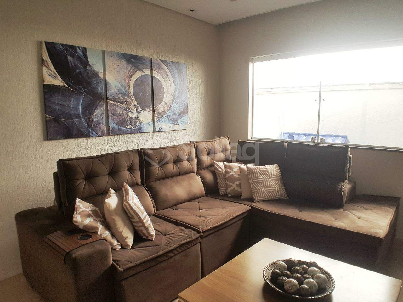 Casa em condomínio à venda no Condomínio Jardim das Palmeiras: 