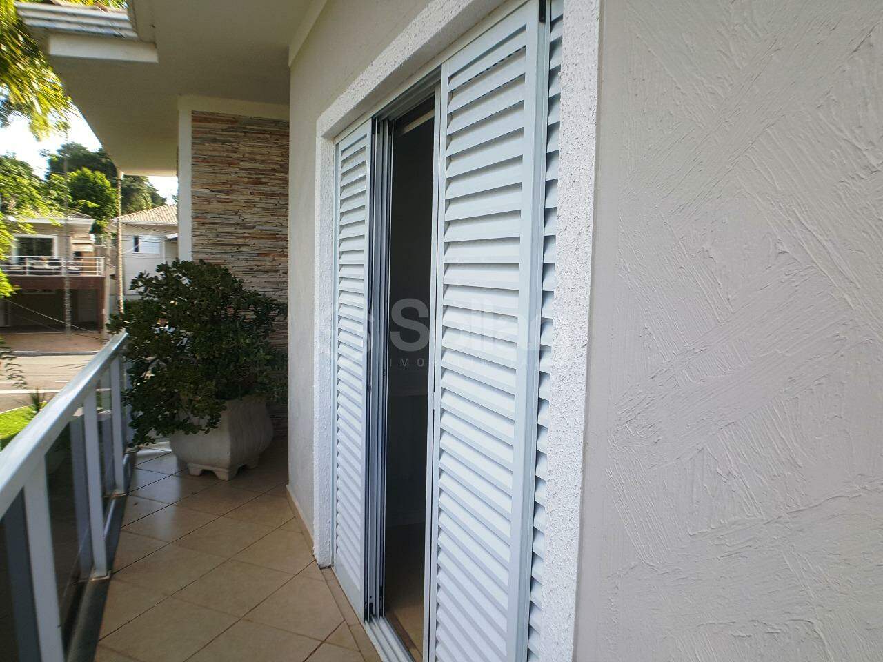 Casa em condomínio à venda no Condomínio Jardim das Palmeiras: 