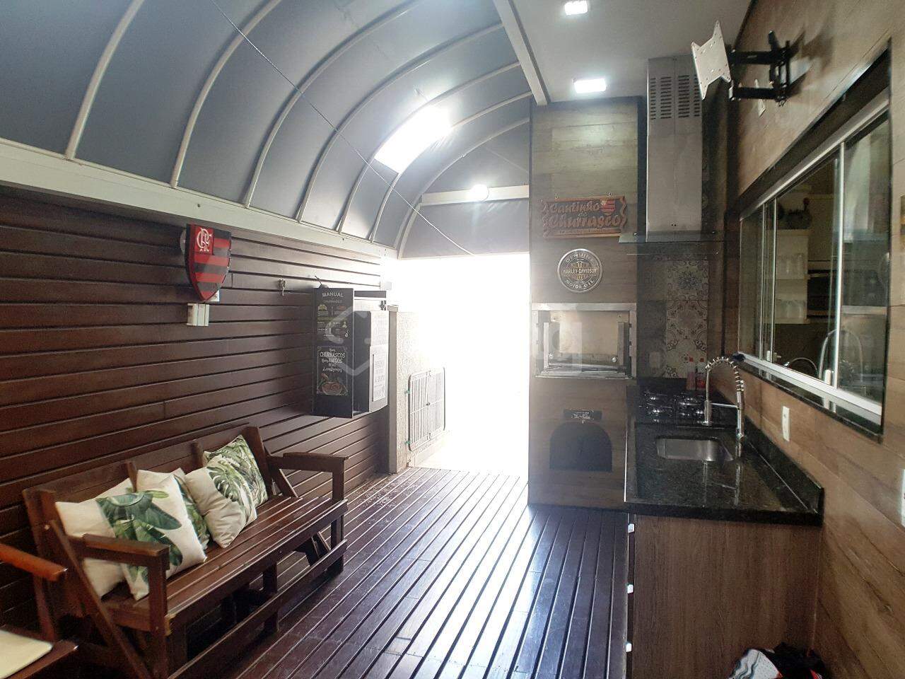 Casa em condomínio à venda no Condomínio Jardim das Palmeiras: 