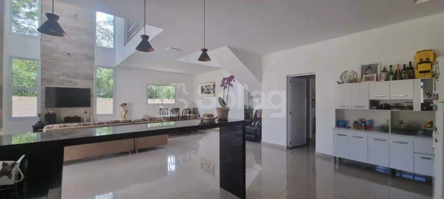 Casa em condomínio à venda no Condomínio Villa D Oro: 