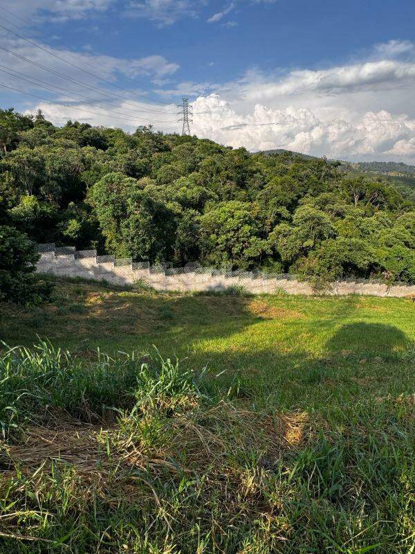 Terreno em condomínio à venda no Condomínio Campo de Toscana: