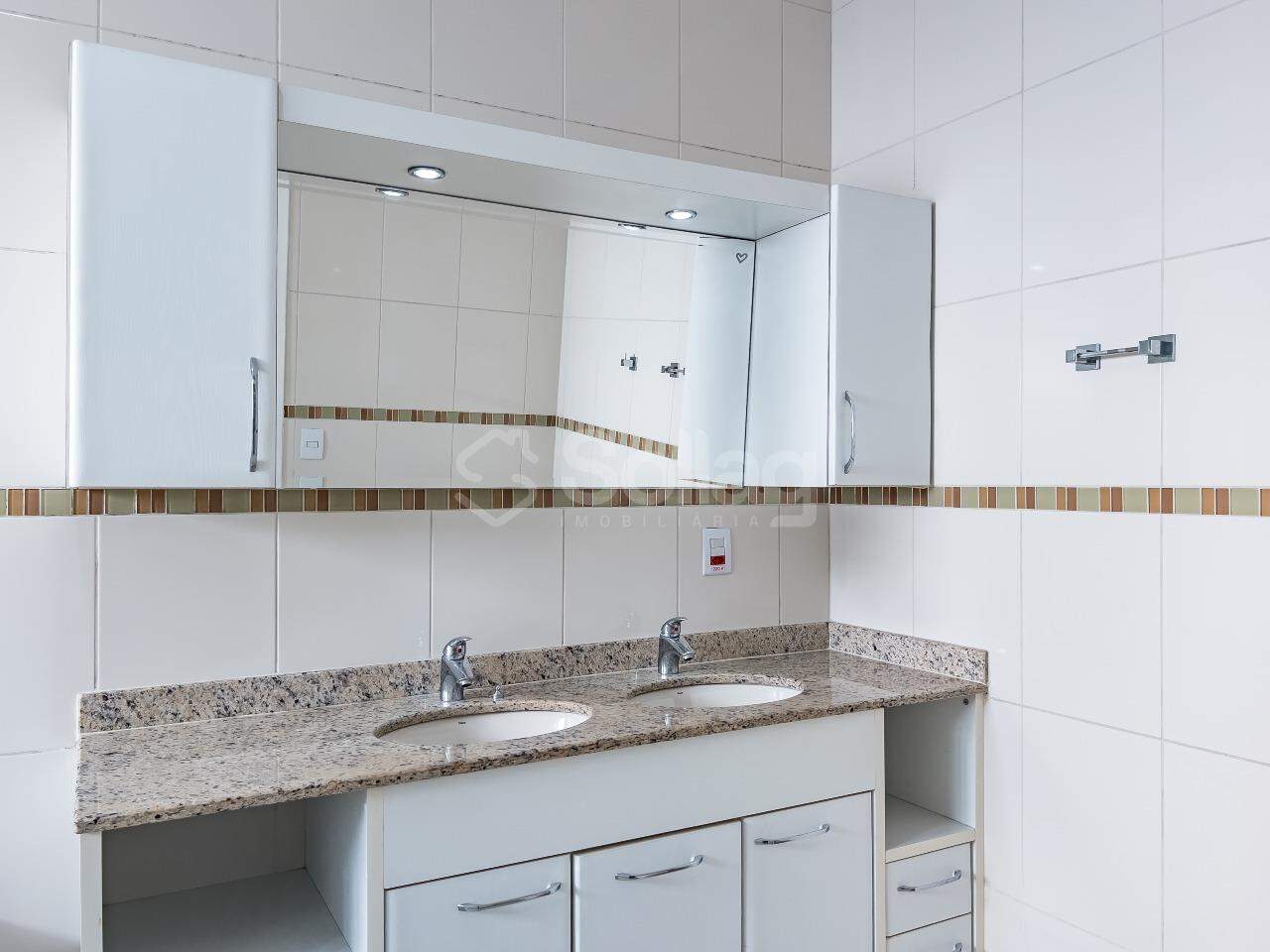 Casa em condomínio à venda no Condomínio Terras de São Francisco: 