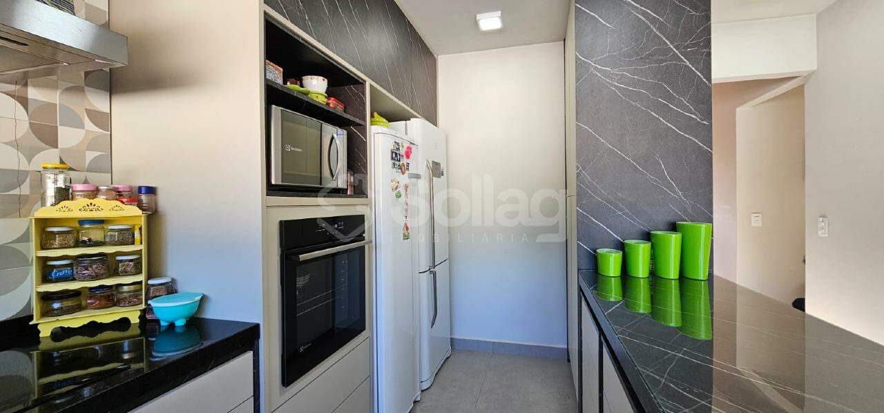 Casa em condomínio à venda no Condomínio Vale da Santa Fé: 