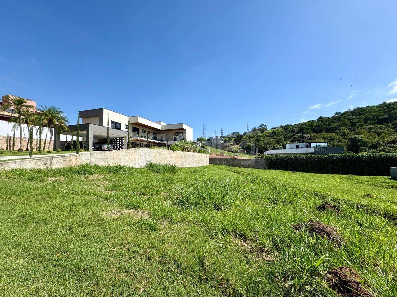 Terreno em condomínio à venda no Monte Alegre: 