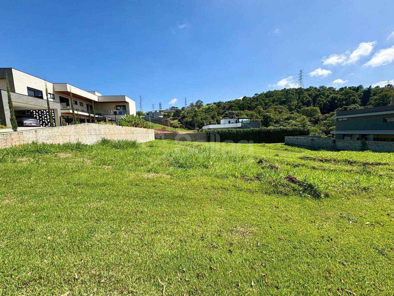 Terreno em condomínio à venda no Monte Alegre: 