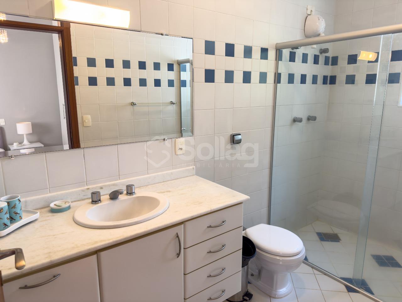 Casa em condomínio à venda no Condomínio Chácaras do Lago: