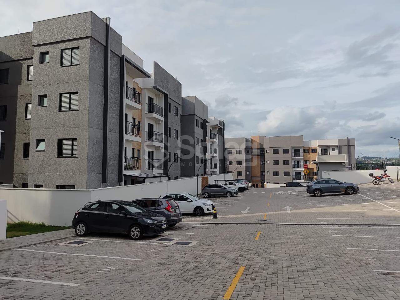 Apartamento para aluguel no Pinheirinho: 