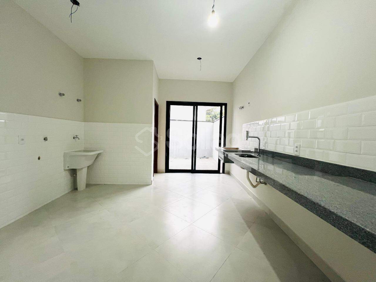 Casa à venda no Pinheirinho: 