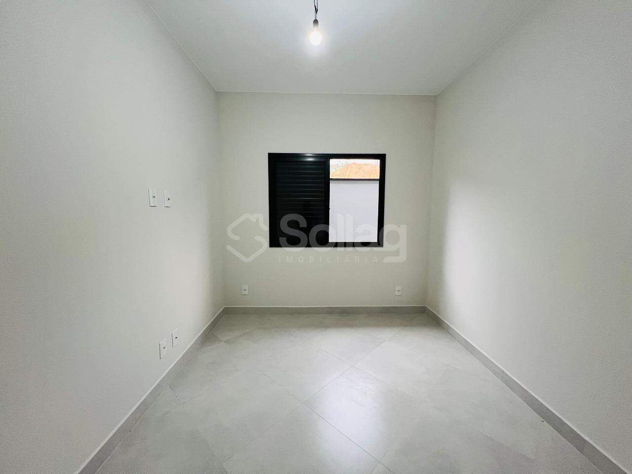 Casa à venda no Pinheirinho: 