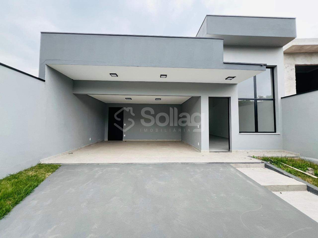 Casa à venda no Pinheirinho: 