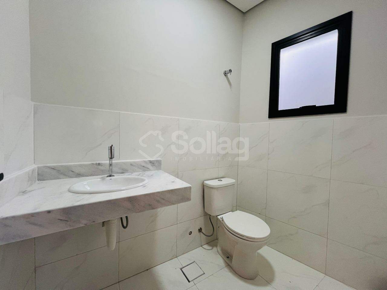 Casa à venda no Pinheirinho: 