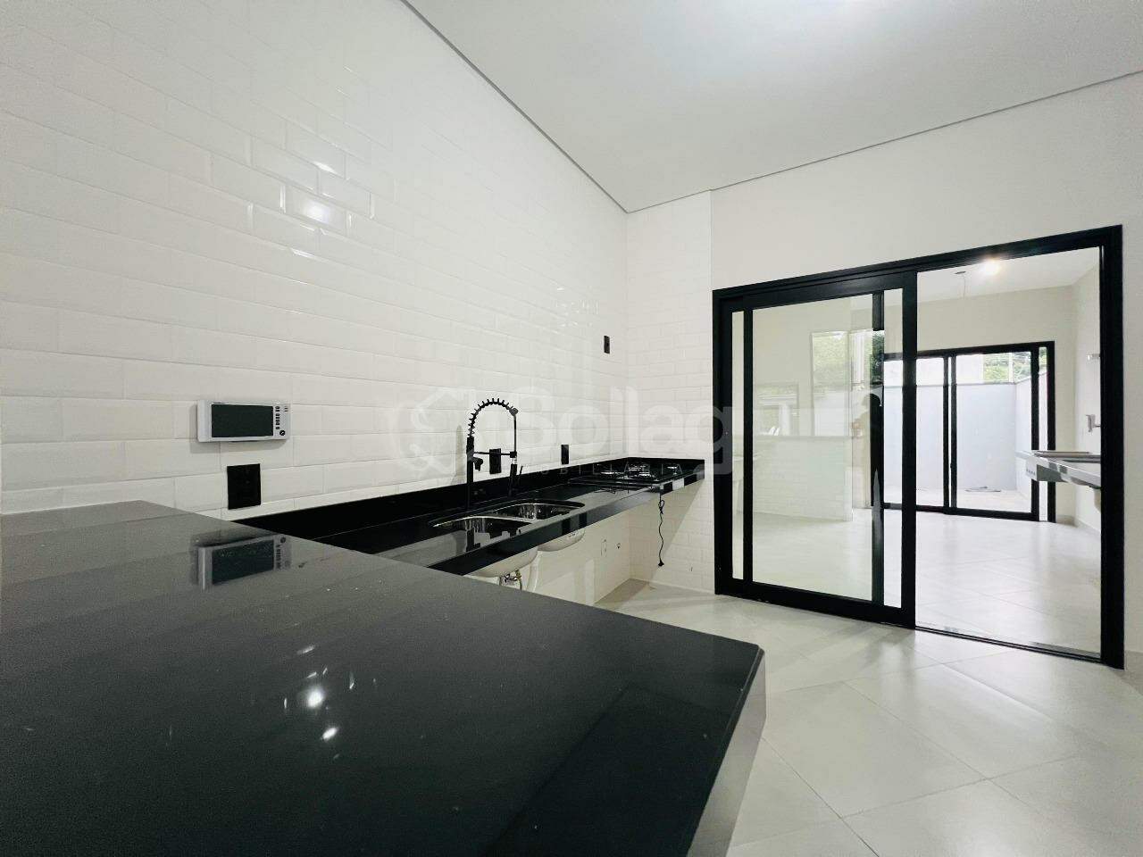 Casa à venda no Pinheirinho: 