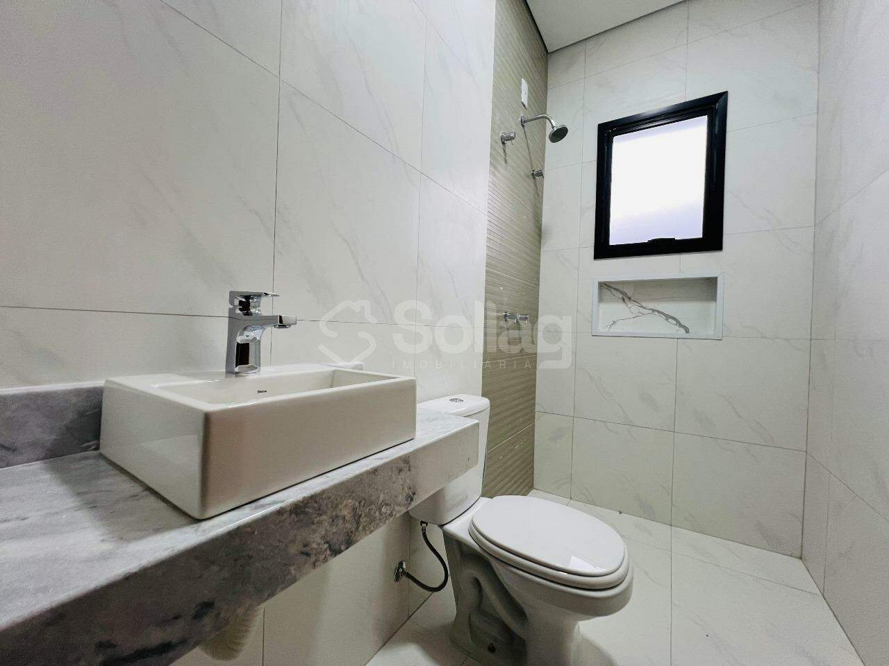 Casa à venda no Pinheirinho: 