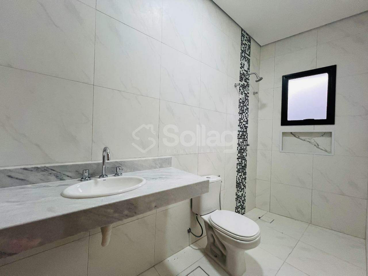 Casa à venda no Pinheirinho: 