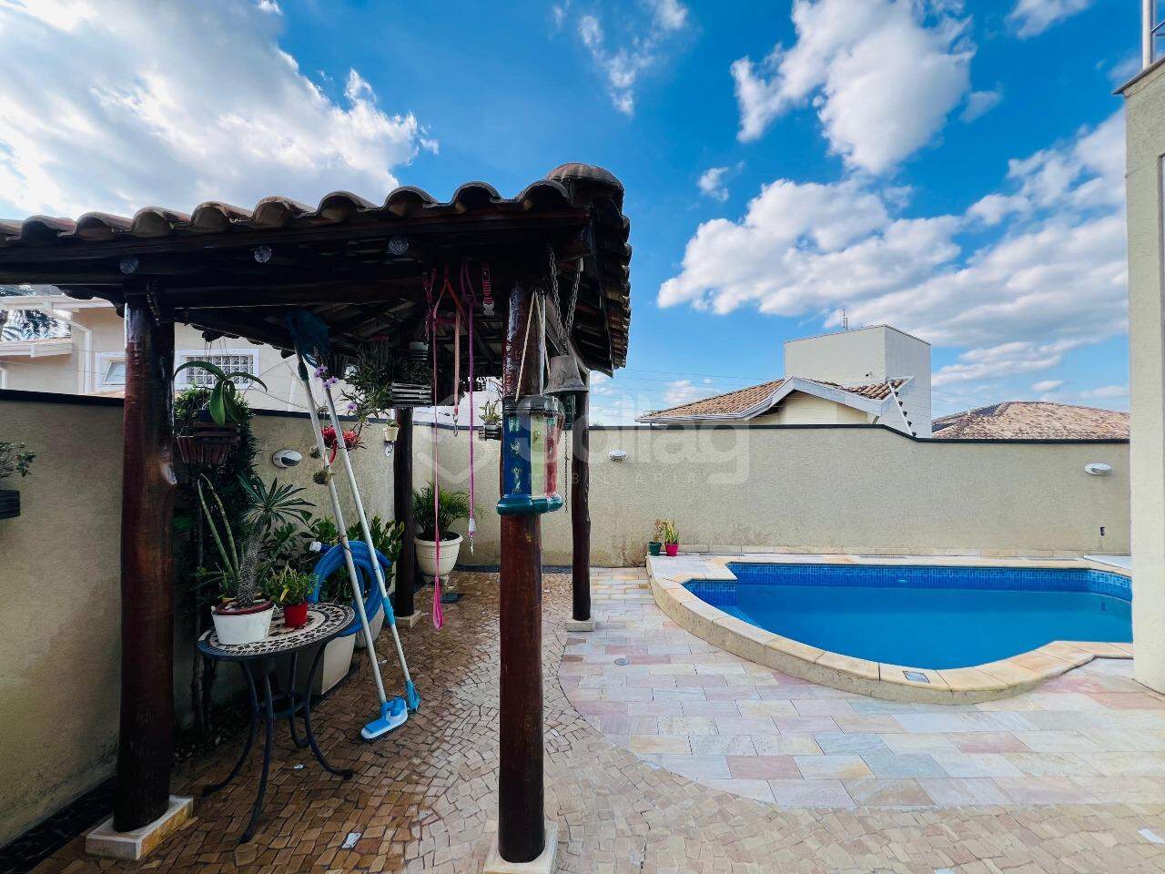 Casa à venda no Jardim Paiquerê: 
