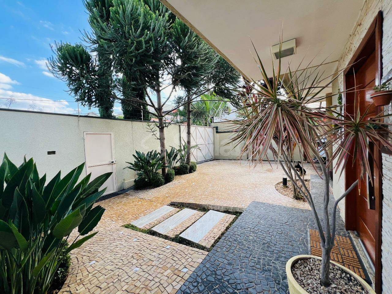 Casa à venda no Jardim Paiquerê: 