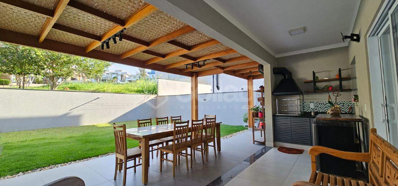Casa em condomínio à venda no Condomínio Vita Verde: 