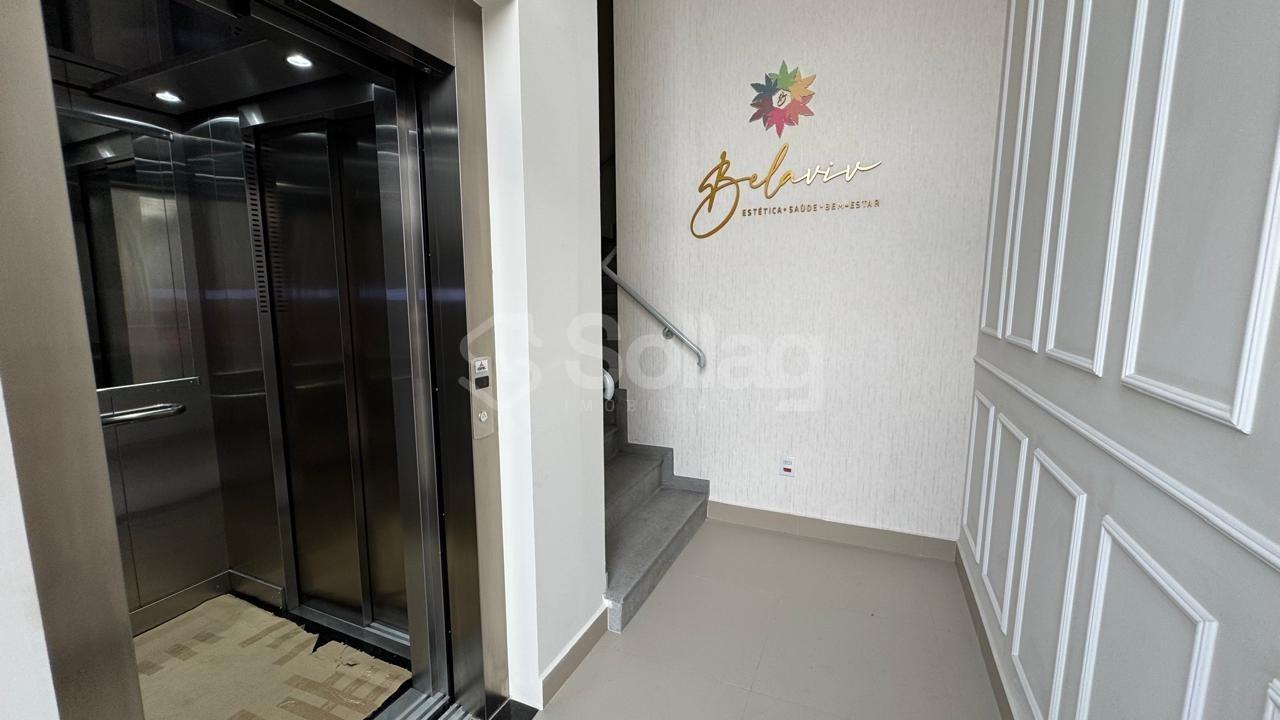 Sala para aluguel no Santa Rosa: 