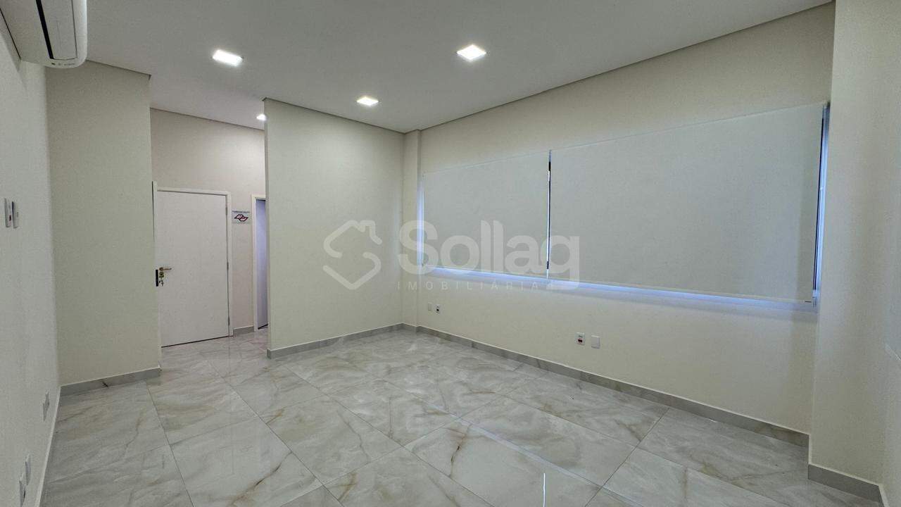 Sala para aluguel no Santa Rosa: 