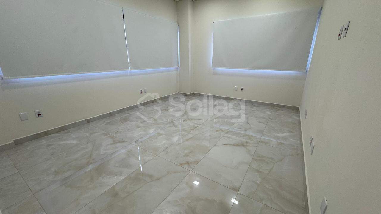 Sala para aluguel no Santa Rosa: 