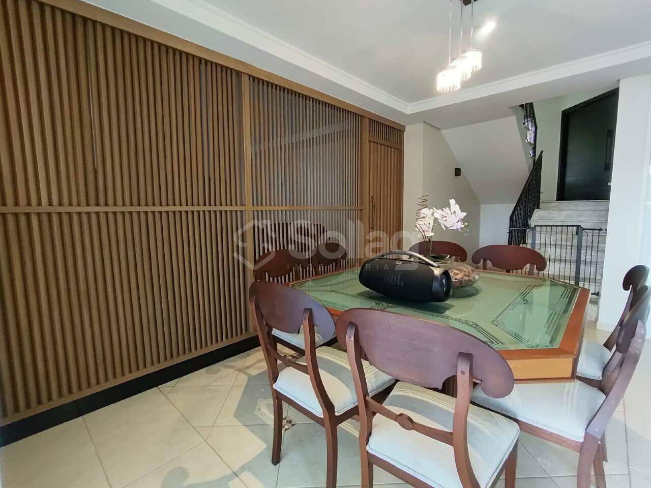 Casa em condomínio para aluguel no Bosque: 