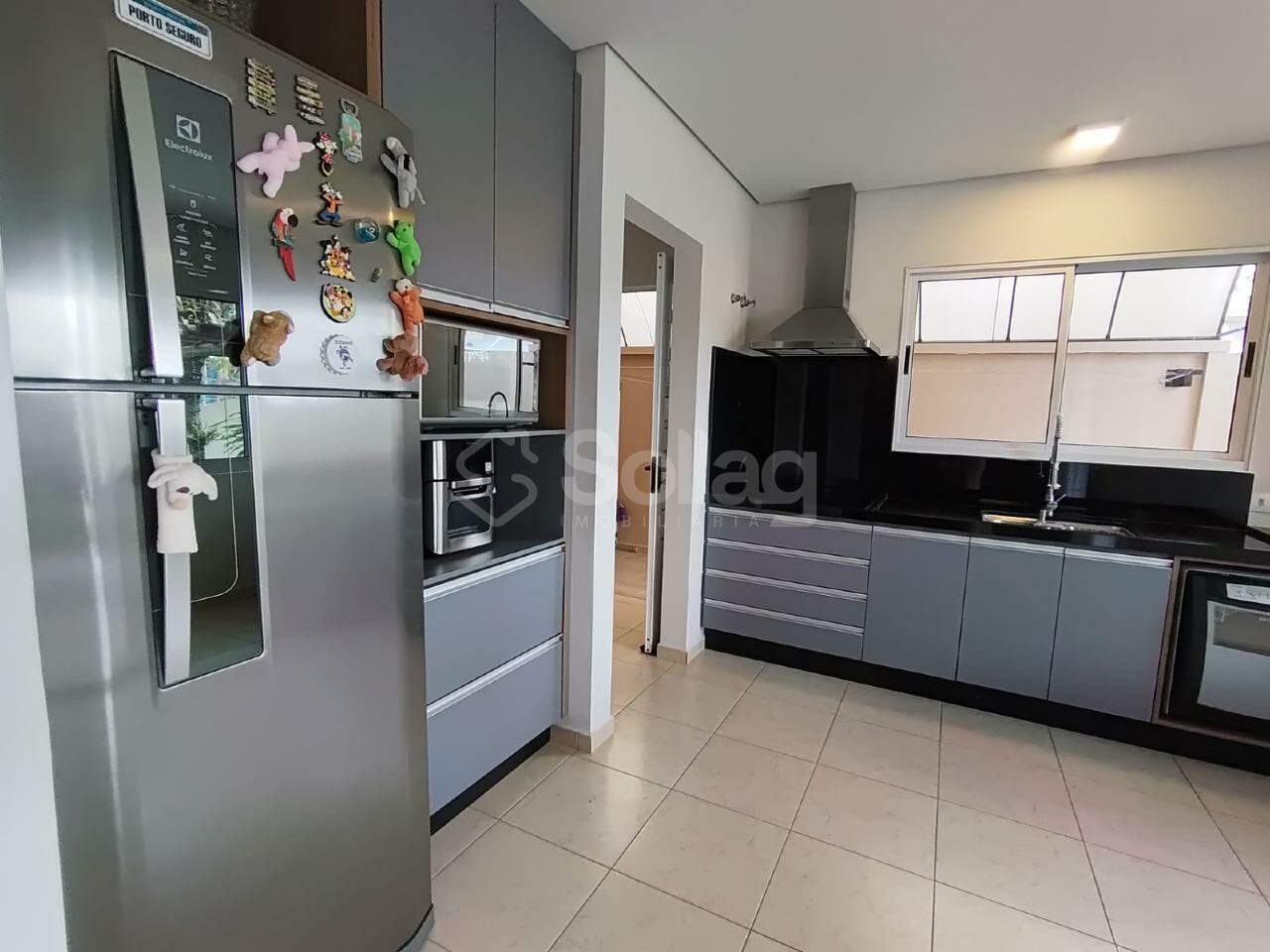 Casa em condomínio para aluguel no Bosque: 