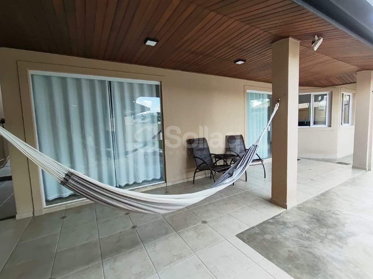 Casa em condomínio para aluguel no Bosque: 