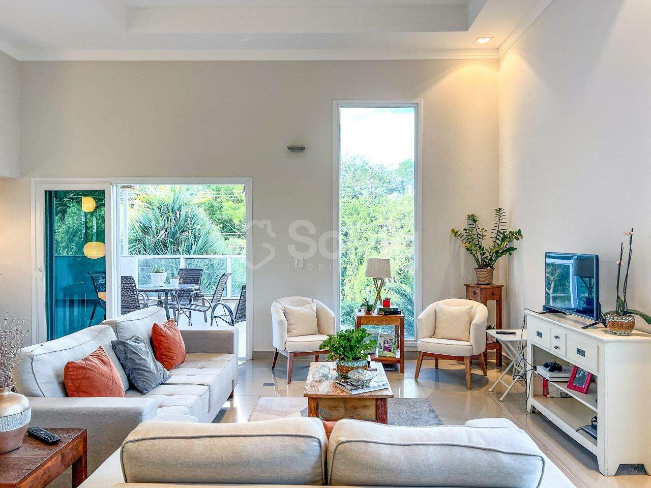 Casa em condomínio à venda no Condomínio Reserva dos Vinhedos: 