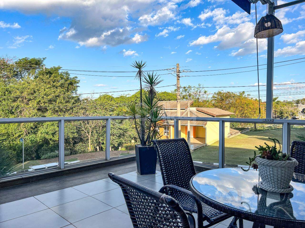 Casa em condomínio à venda no Condomínio Reserva dos Vinhedos: 