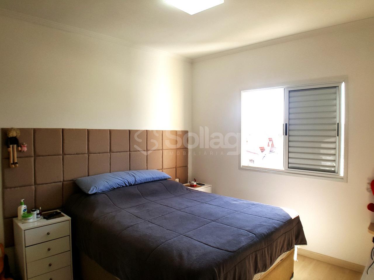 Apartamento à venda no Jardim Itália : 