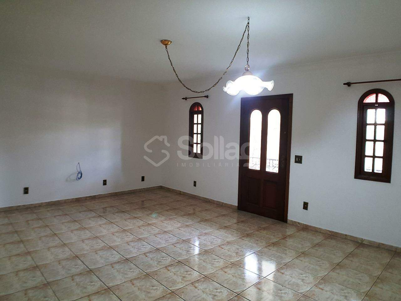 Casa em condomínio para aluguel no Marambaia: