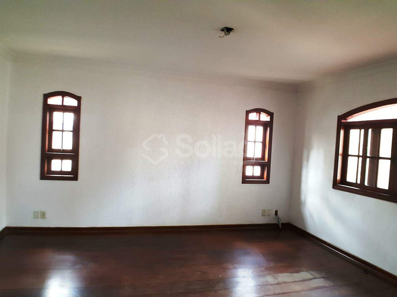 Casa em condomínio para aluguel no Marambaia: