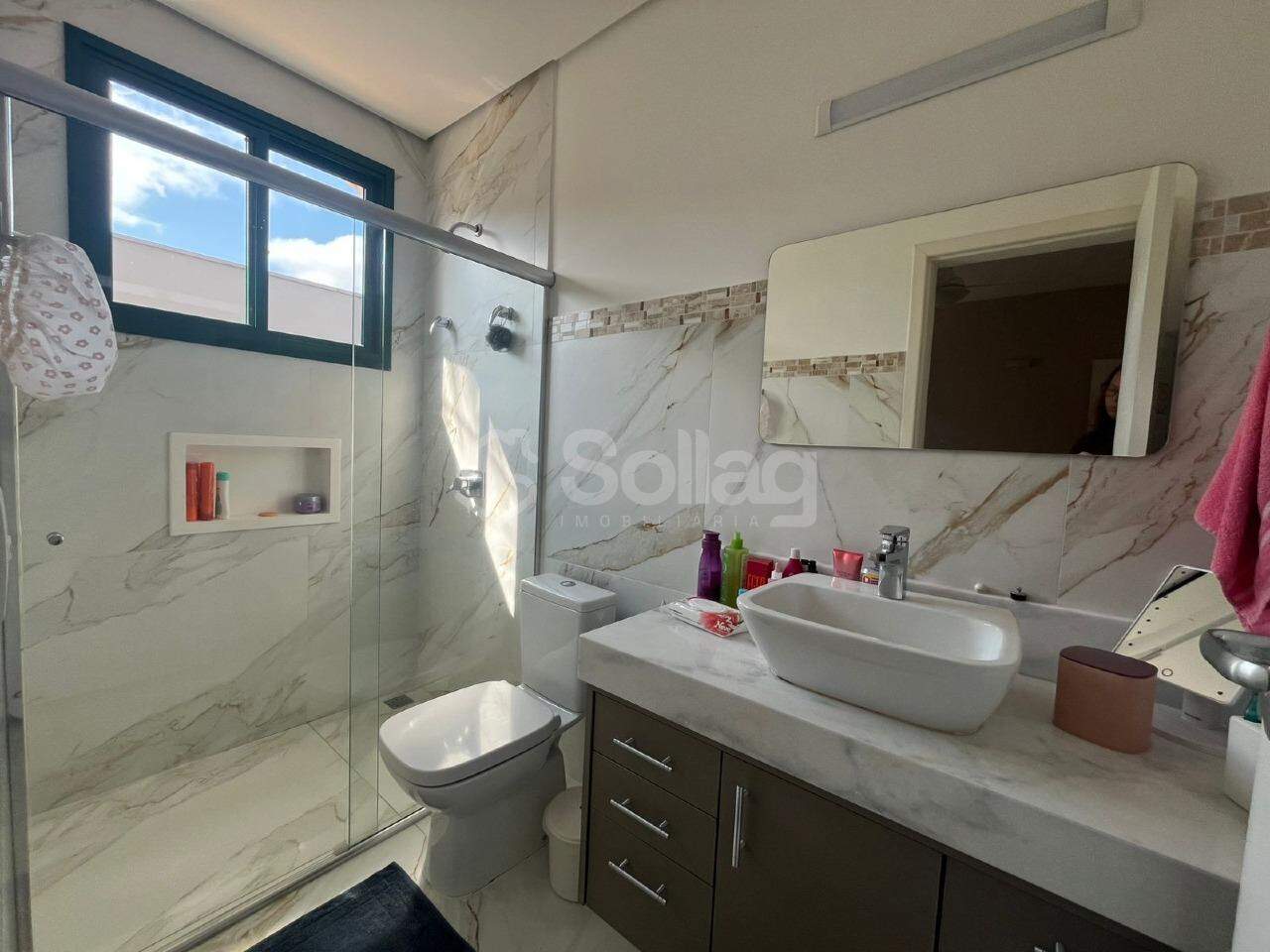 Casa em condomínio para aluguel no Bosque: 