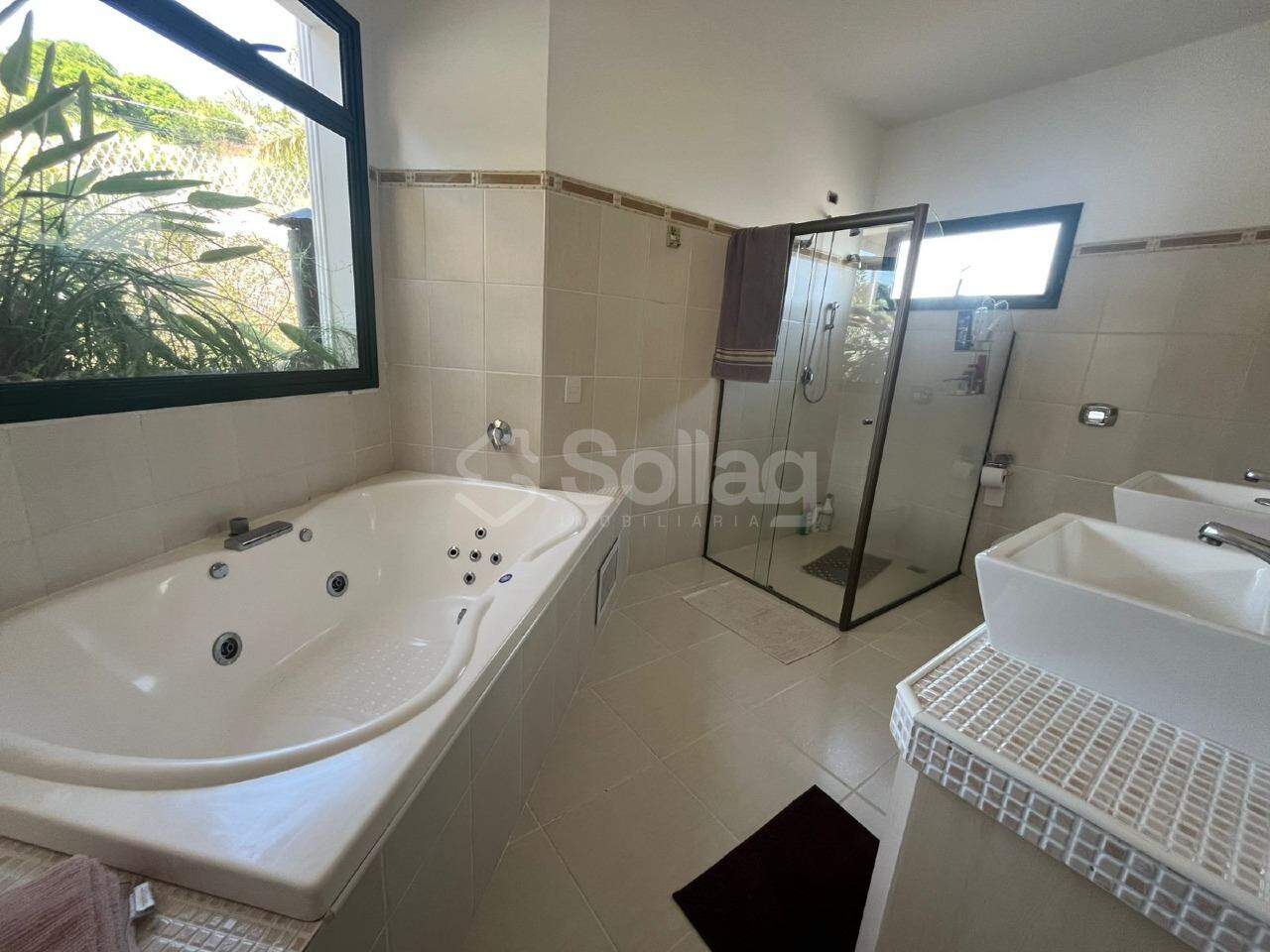 Casa em condomínio para aluguel no Bosque: 