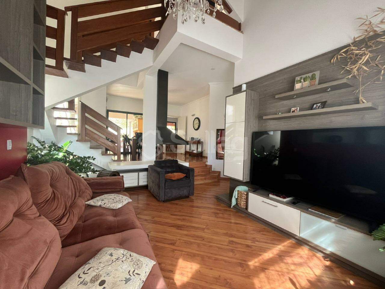 Casa em condomínio para aluguel no Bosque: 
