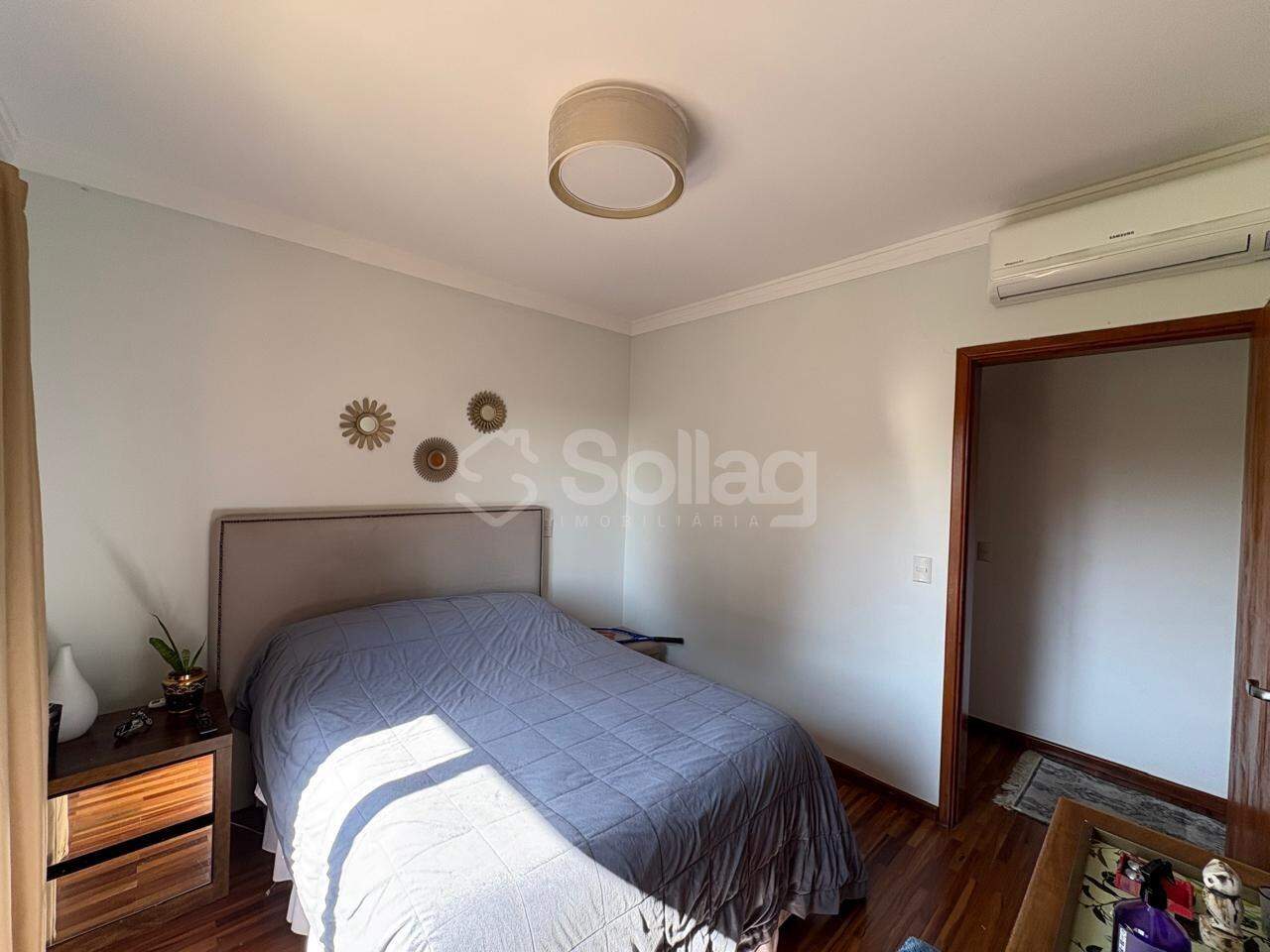 Casa em condomínio à venda no Condomínio Vale da Santa Fé: