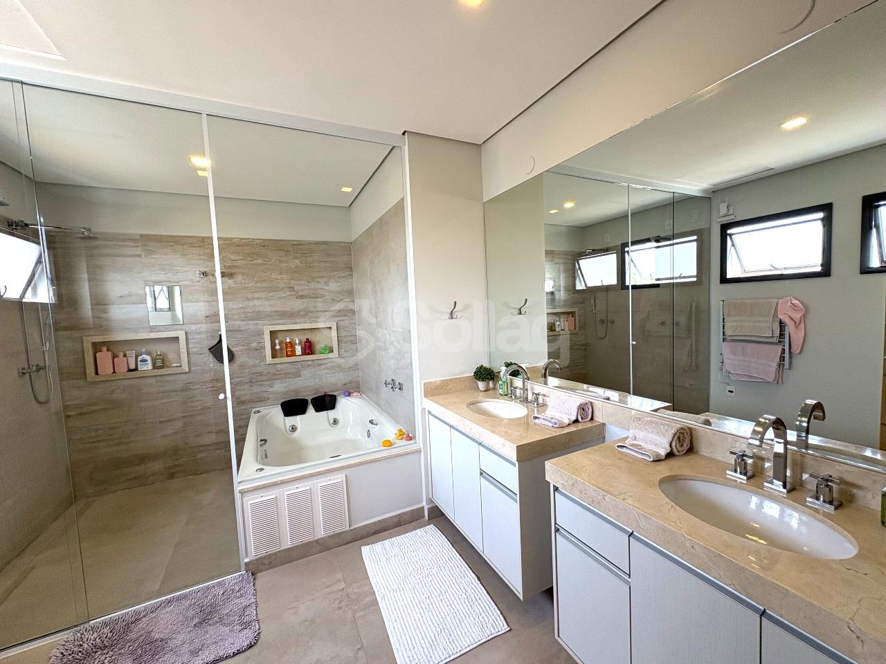 Casa em condomínio à venda no Condomínio Terras de Vinhedo: