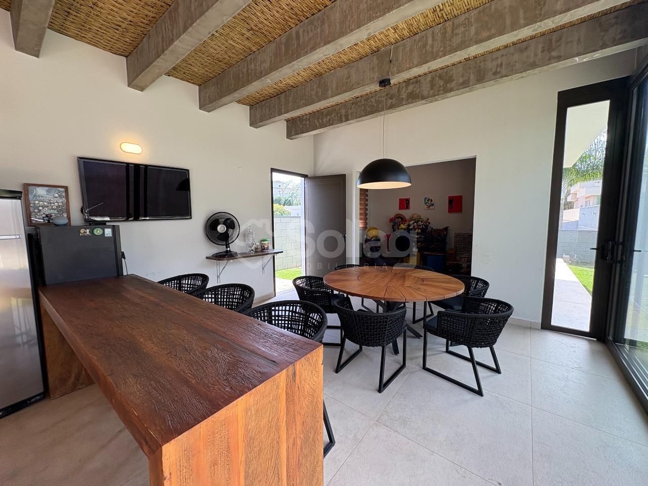 Casa em condomínio à venda no Condomínio Terras de Vinhedo: