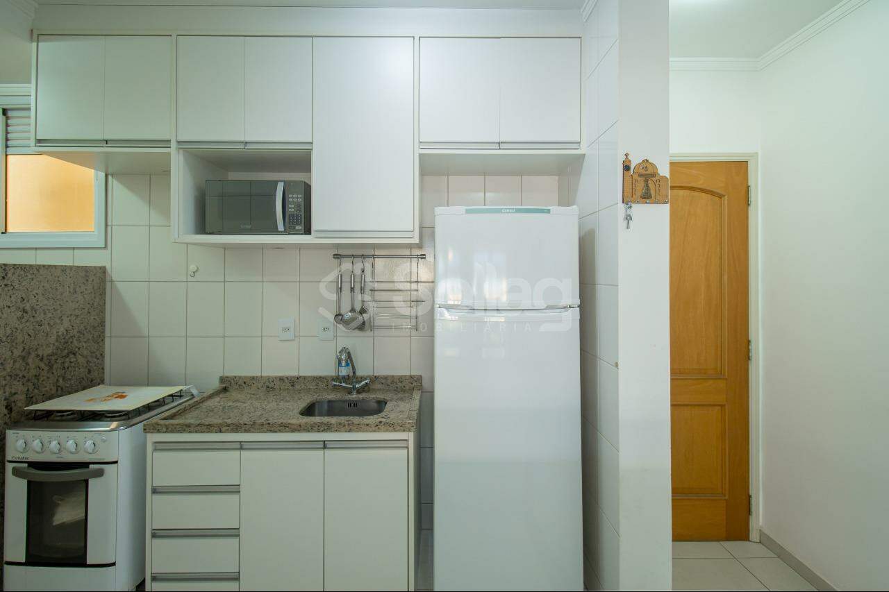 Apartamento para aluguel no Condomínio Europa: 