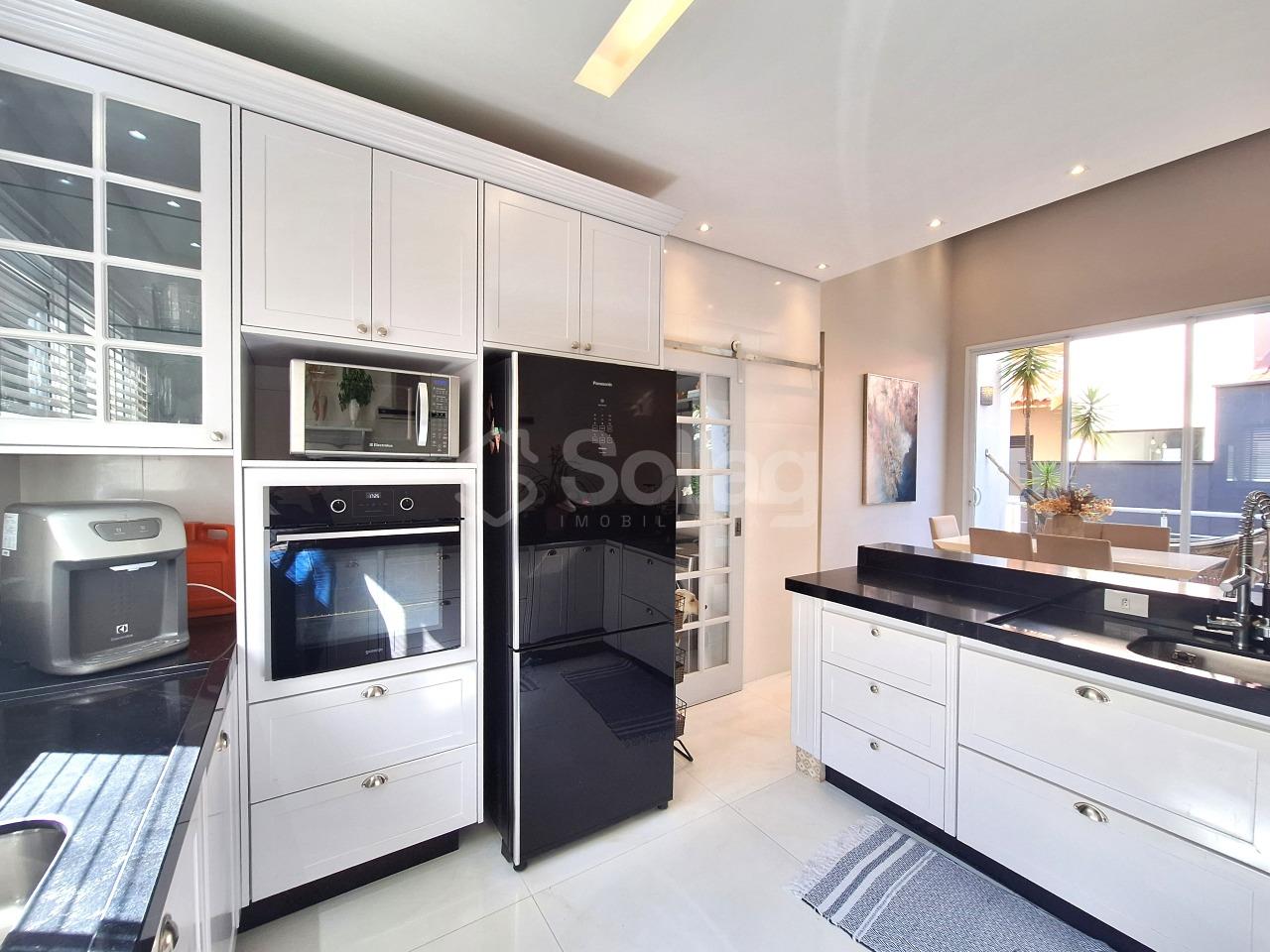 Casa em condomínio para aluguel no Condomínio Reserva Santa Isabel I: 