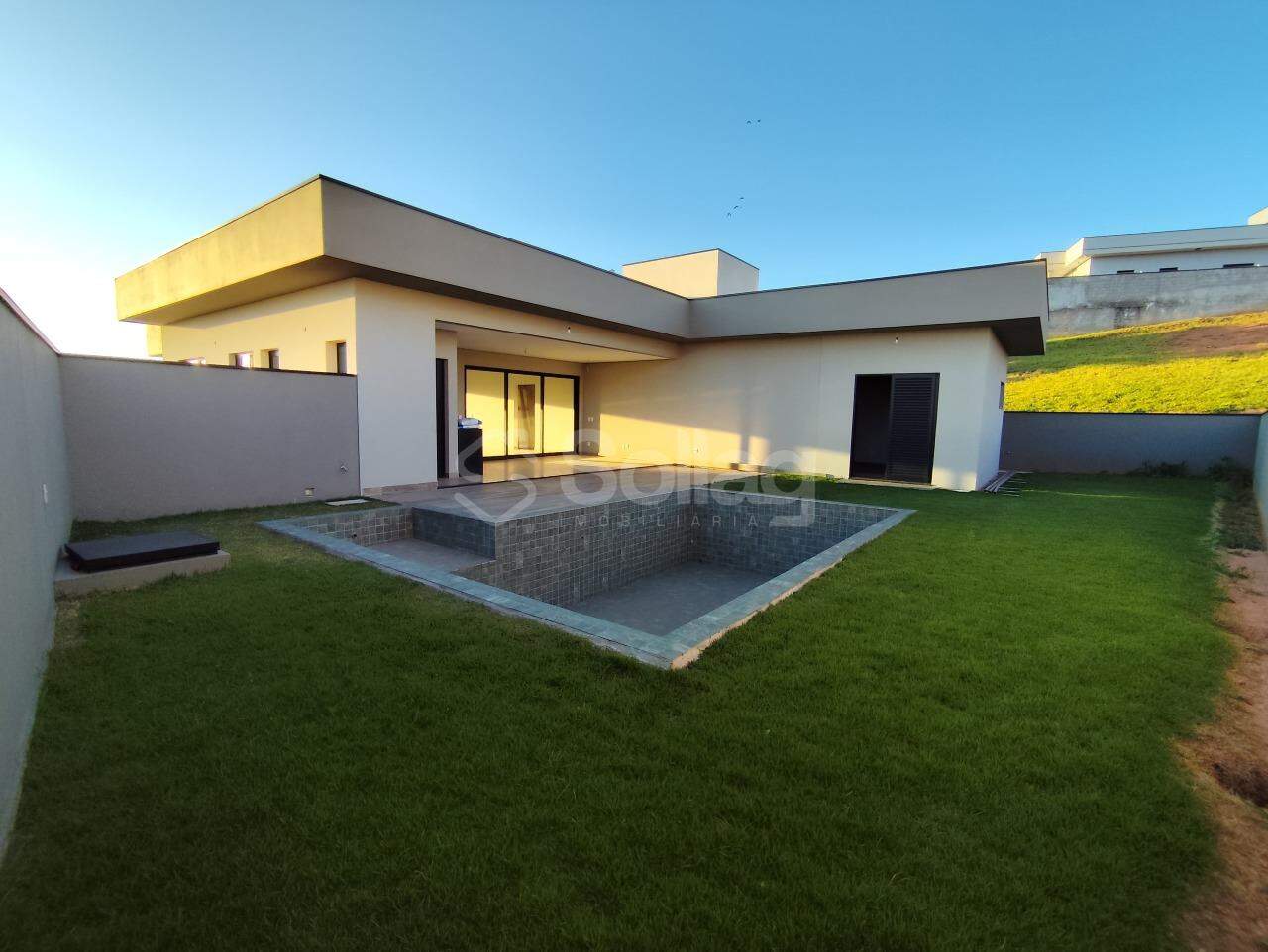 Casa em condomínio à venda no Condomínio Santa Isabel Ii: