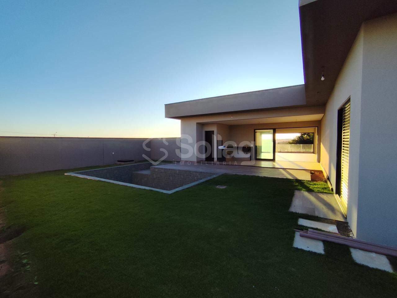 Casa em condomínio à venda no Condomínio Santa Isabel Ii: