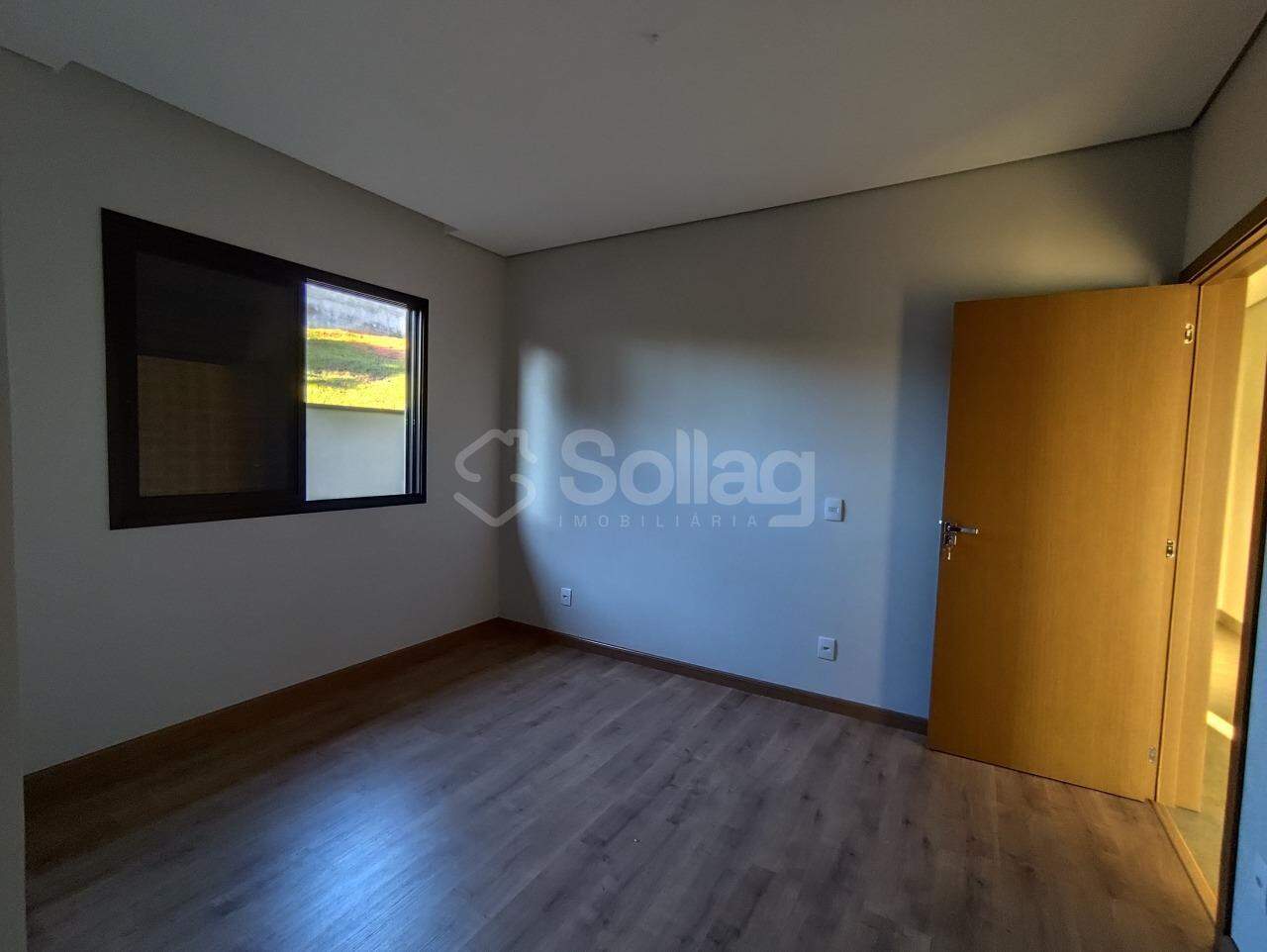 Casa em condomínio à venda no Condomínio Santa Isabel Ii: