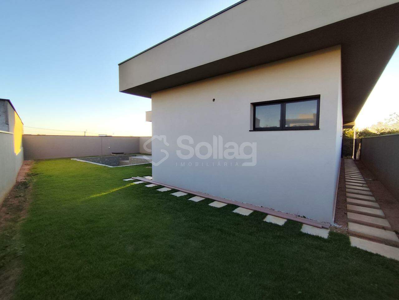 Casa em condomínio à venda no Condomínio Santa Isabel Ii: