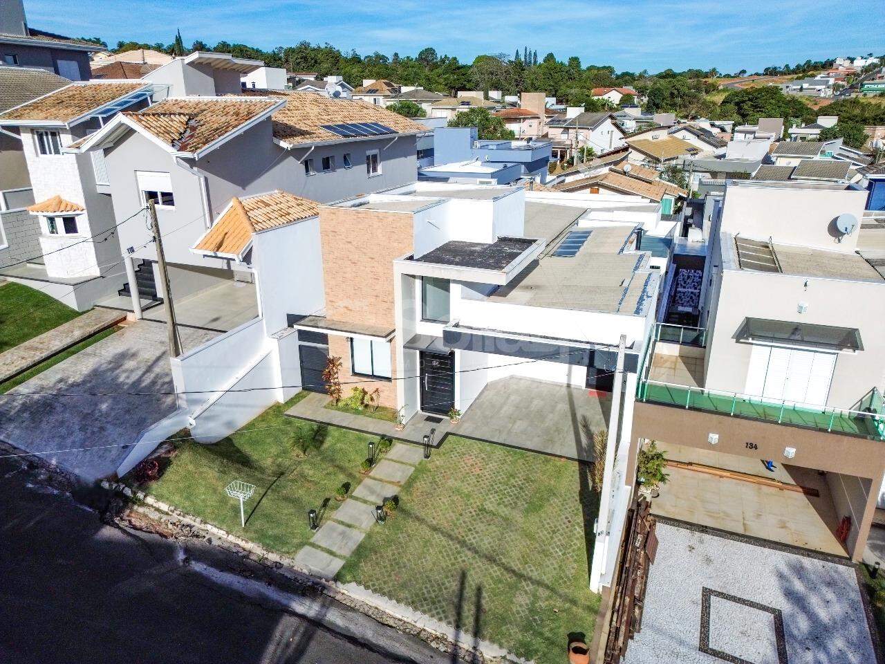 Casa em condomínio à venda no Condomínio Terras de São Francisco: 