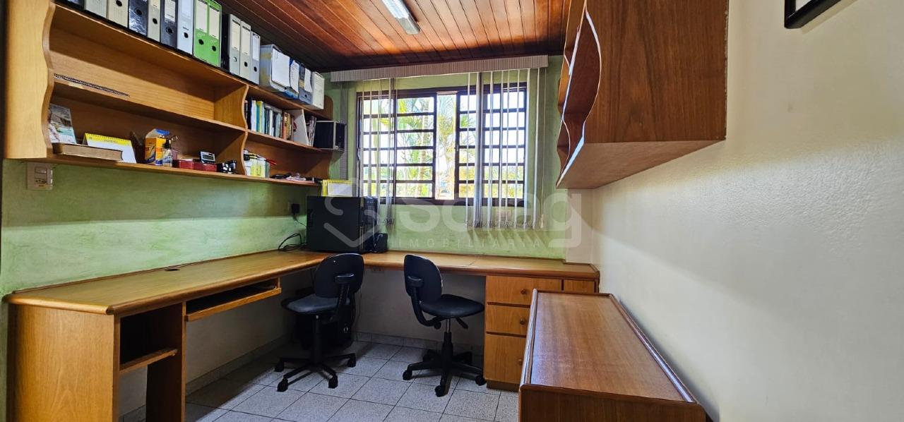 Casa em condomínio à venda no Condomínio Estância Marambaia: 