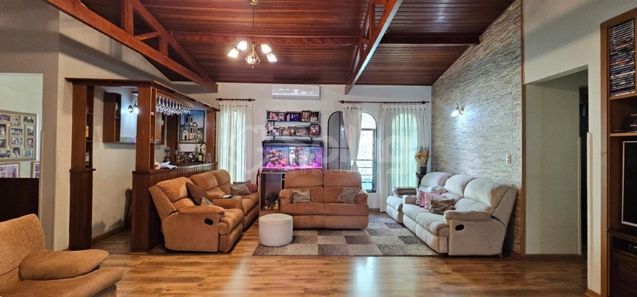 Casa em condomínio à venda no Condomínio Estância Marambaia: 