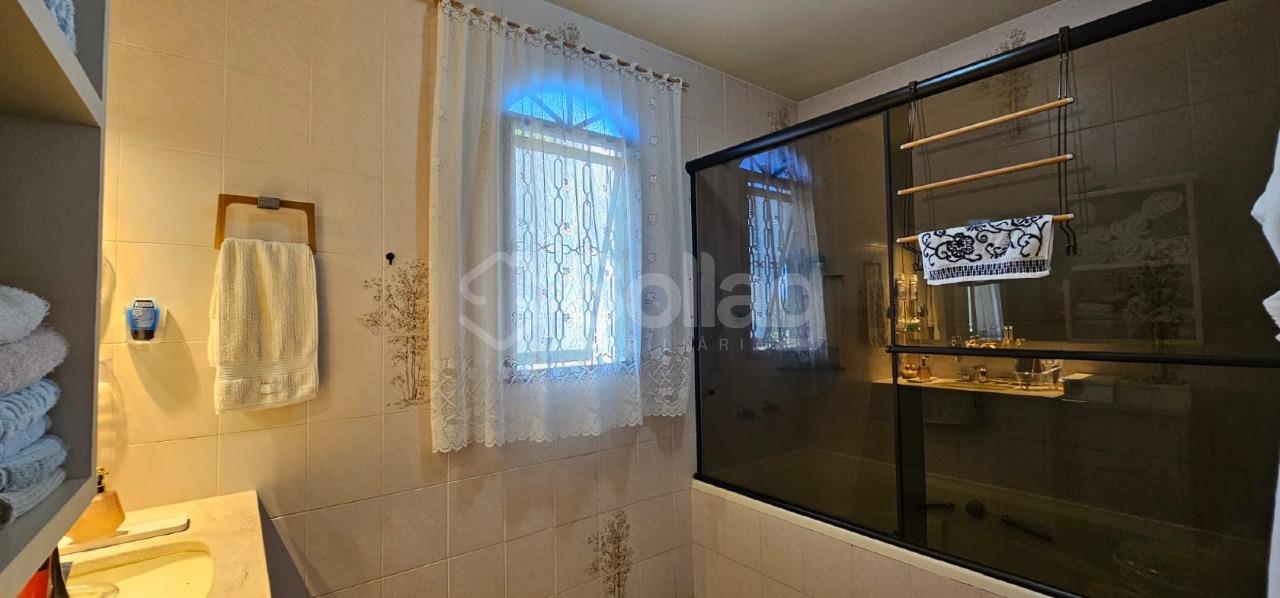 Casa em condomínio à venda no Condomínio Estância Marambaia: 